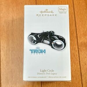 NIB Hallmark Keepsake Light Cycle Disney's Tron Legacy ornament